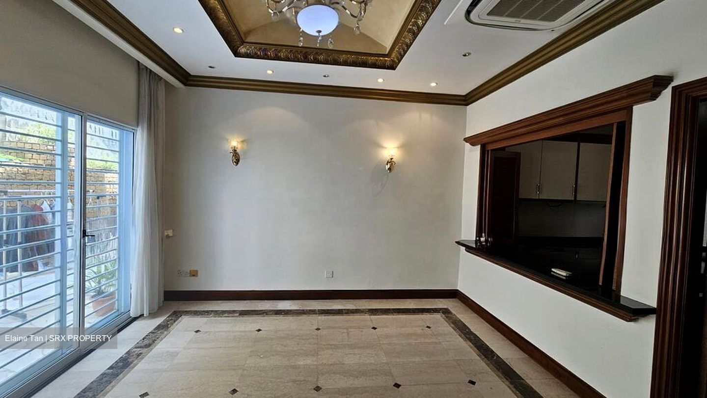 Fernhill Road (D10), Condominium #509277771